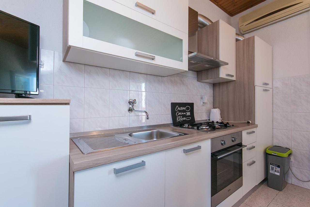 Apartment Zivogosce - Blato 1057D Buitenkant foto